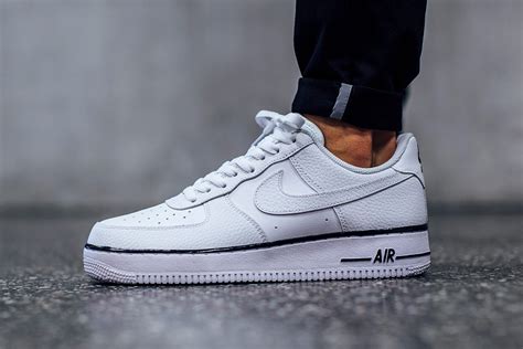 nike air force 1 white.